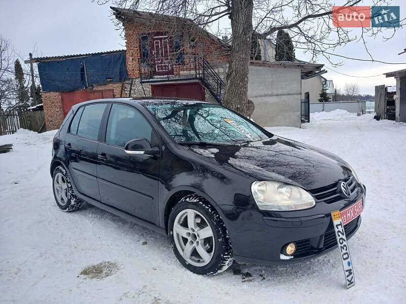 Хетчбек Volkswagen Golf 2006 в Тернополі