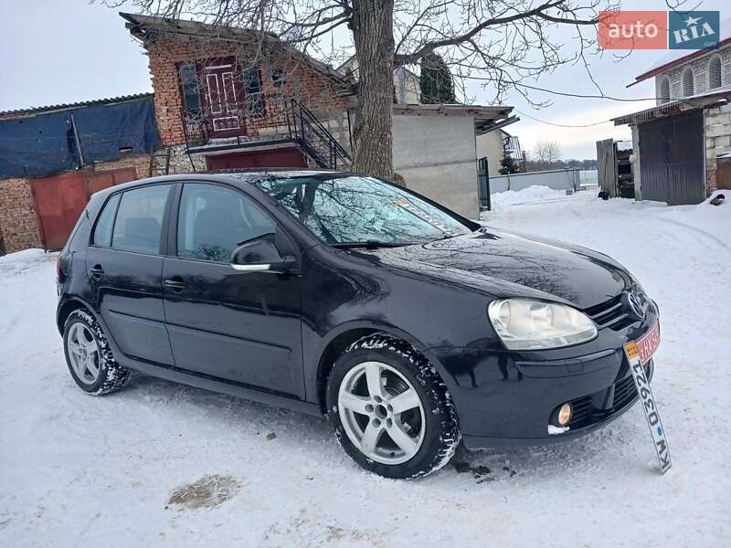 Хетчбек Volkswagen Golf 2006 в Тернополі