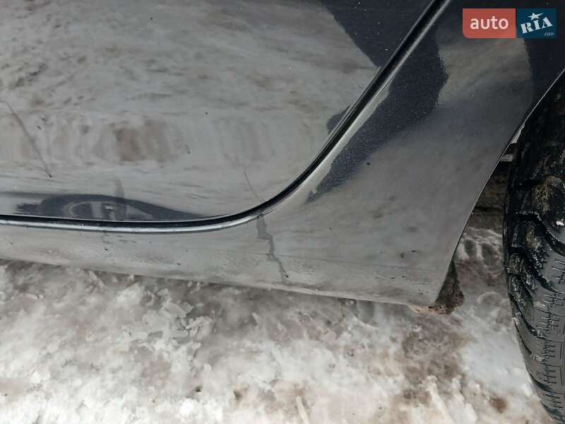 Хетчбек Volkswagen Golf 2006 в Тернополі