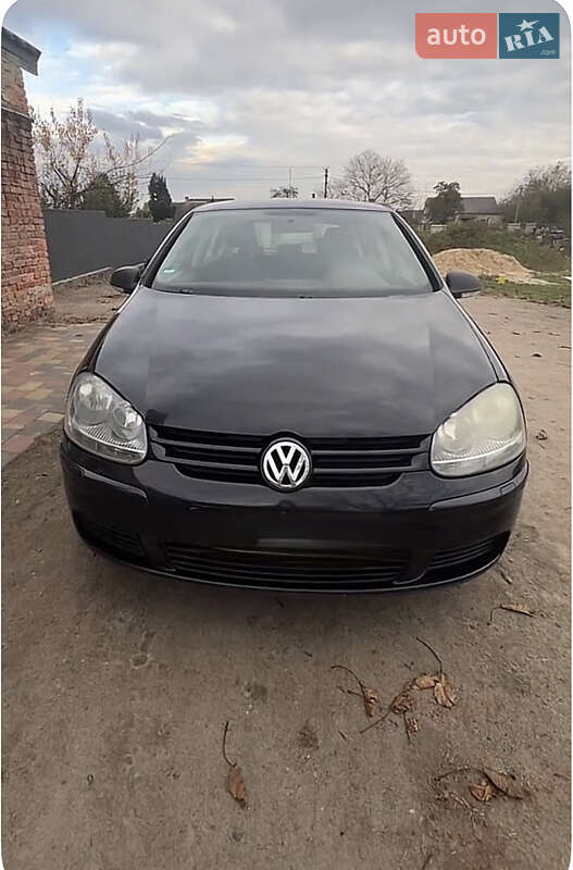Хетчбек Volkswagen Golf 2008 в Луцьку