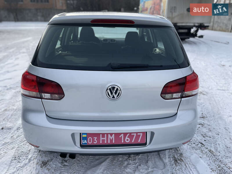 Хэтчбек Volkswagen Golf 2009 в Хмельницком