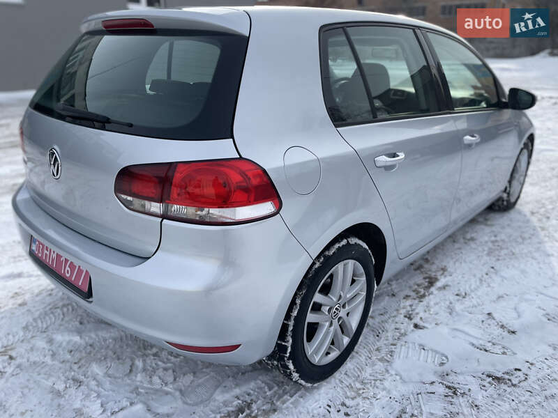 Хэтчбек Volkswagen Golf 2009 в Хмельницком