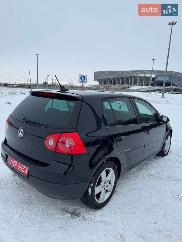 Хетчбек Volkswagen Golf 2008 в Львові