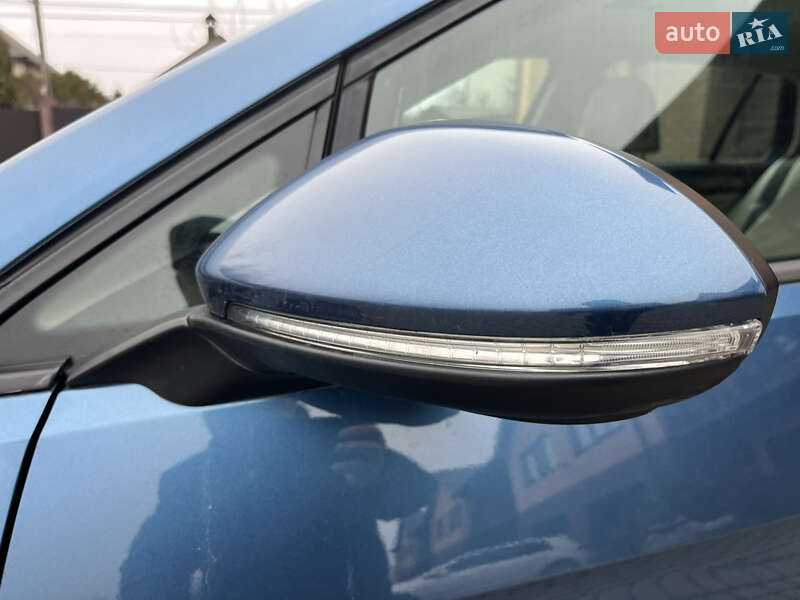 Хетчбек Volkswagen Golf 2017 в Вінниці