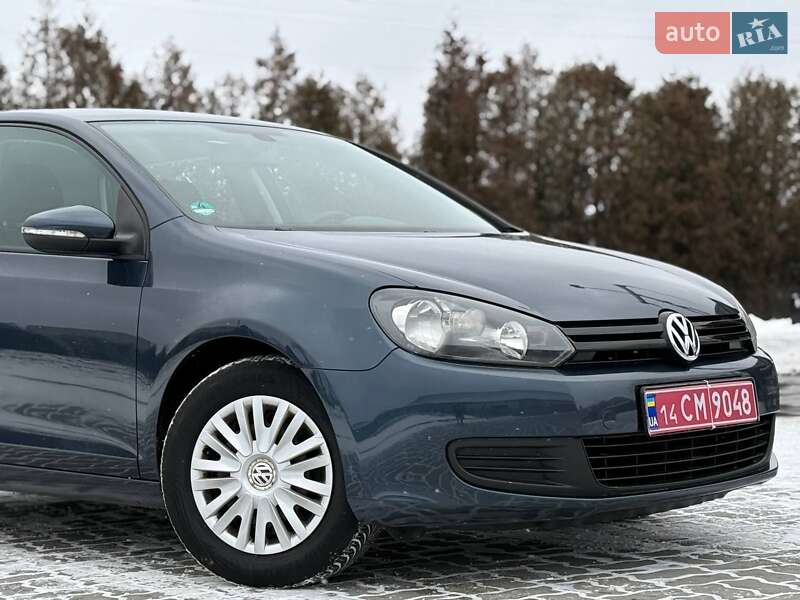 Хетчбек Volkswagen Golf 2010 в Вінниці