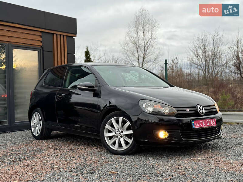 Хетчбек Volkswagen Golf 2010 в Дрогобичі