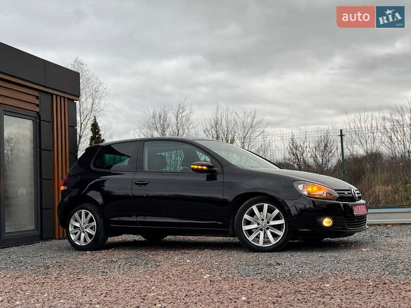Хетчбек Volkswagen Golf 2010 в Дрогобичі