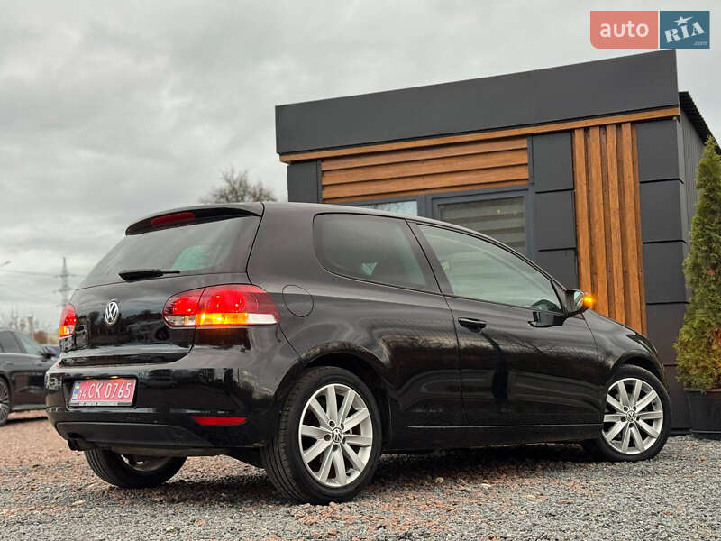 Хетчбек Volkswagen Golf 2010 в Дрогобичі