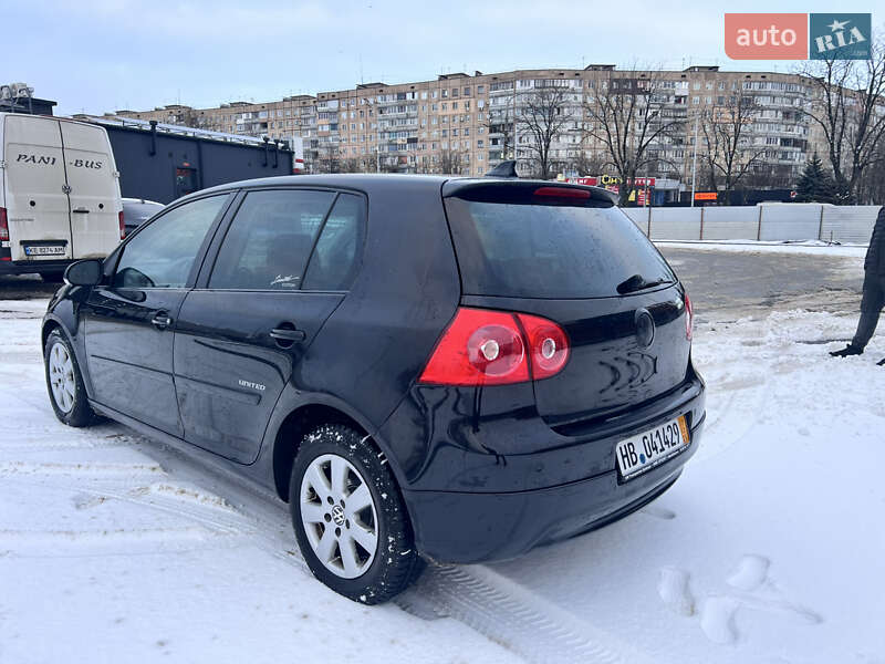 Хэтчбек Volkswagen Golf 2008 в Кривом Роге