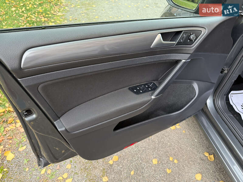 Універсал Volkswagen Golf 2018 в Хмельницькому