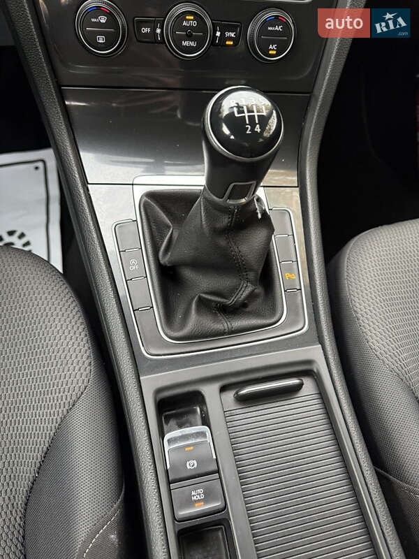 Універсал Volkswagen Golf 2018 в Хмельницькому