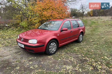 Универсал Volkswagen Golf 2001 в Городище