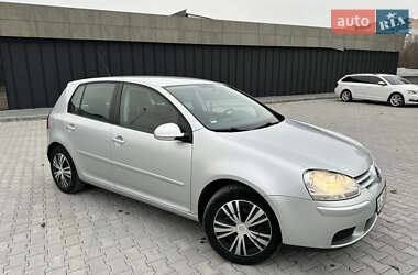 Хетчбек Volkswagen Golf 2008 в Дунаївцях