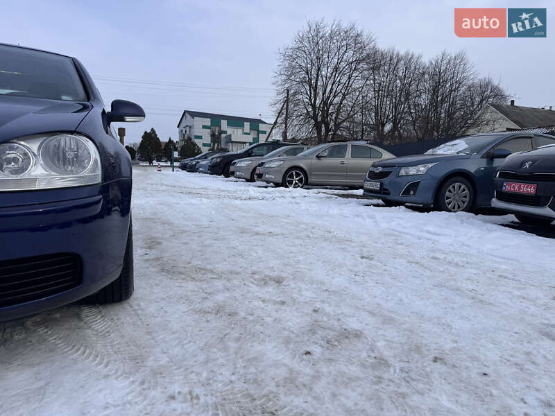 Хетчбек Volkswagen Golf 2007 в Звенигородці