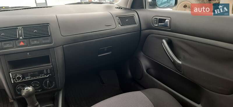 Хетчбек Volkswagen Golf 2001 в Бучачі