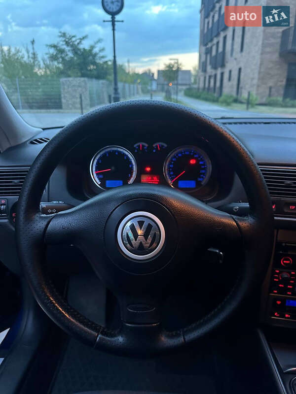 Універсал Volkswagen Golf 2004 в Бершаді