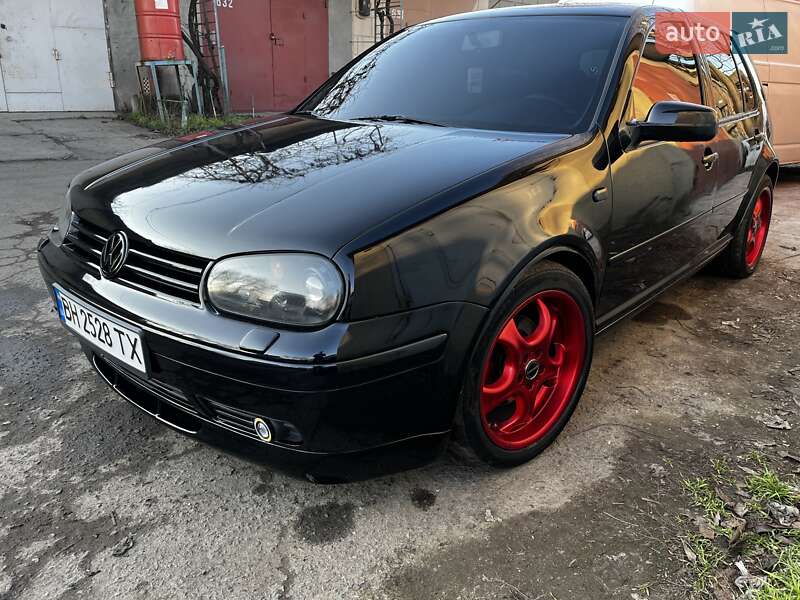 Volkswagen Golf 2001