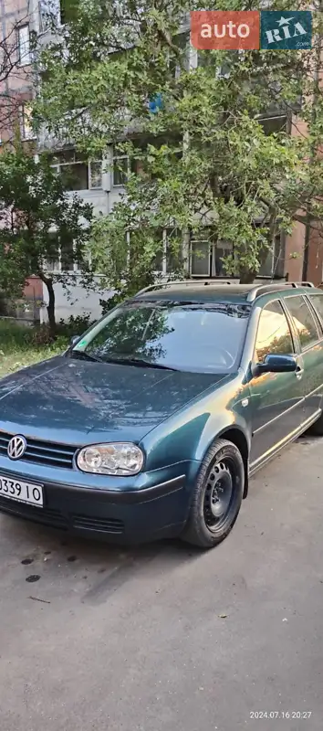 Volkswagen Golf