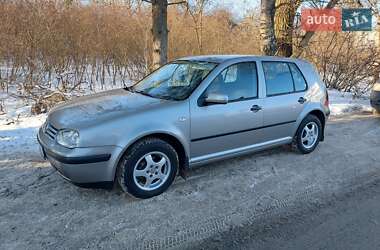Хэтчбек Volkswagen Golf 2001 в Тернополе