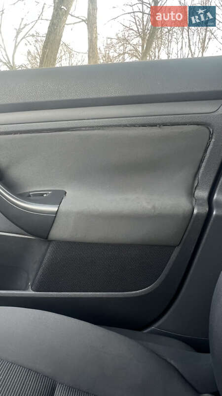 Хетчбек Volkswagen Golf 2007 в Любомлі фото 7 Хетчбек Volkswagen Golf 2007 в Любомлі