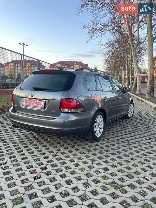 Универсал Volkswagen Golf 2013 в Мукачево