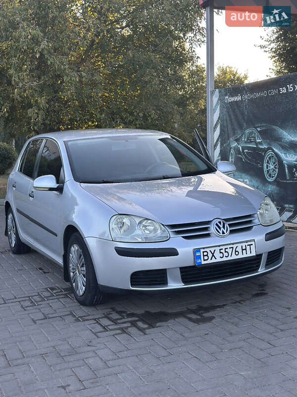 Хэтчбек Volkswagen Golf 2004 в Бердичеве