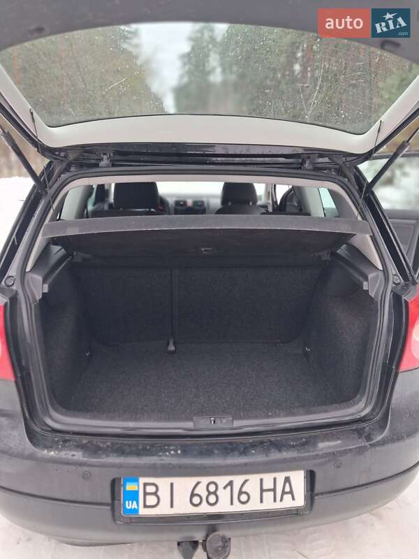 Хэтчбек Volkswagen Golf 2004 в Ахтырке фото 4 Хэтчбек Volkswagen Golf 2004 в Ахтырке