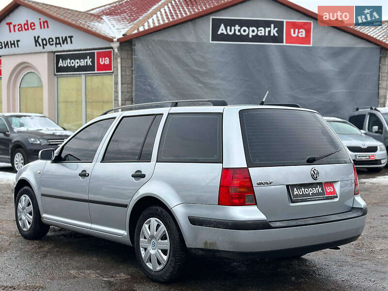 Універсал Volkswagen Golf 2002 в Вінниці
