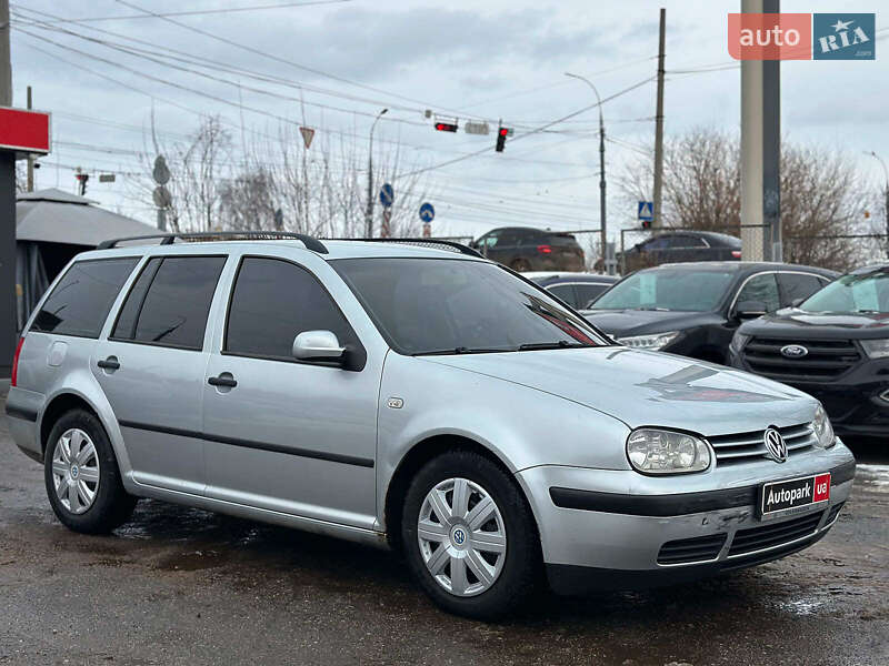 Універсал Volkswagen Golf 2002 в Вінниці