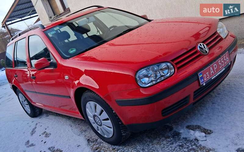 Универсал Volkswagen Golf 2002 в Харькове