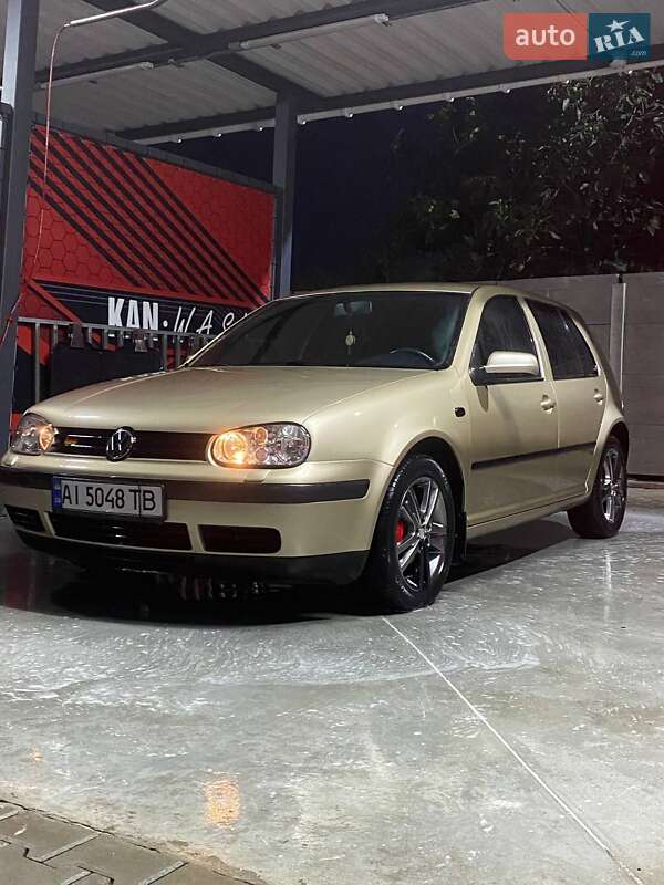Хэтчбек Volkswagen Golf 2001 в Белой Церкви
