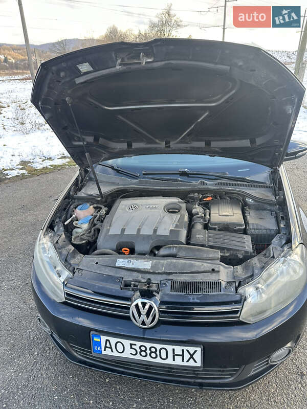 Хетчбек Volkswagen Golf 2012 в Перечині