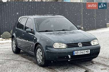 Хетчбек Volkswagen Golf 2001 в Вінниці