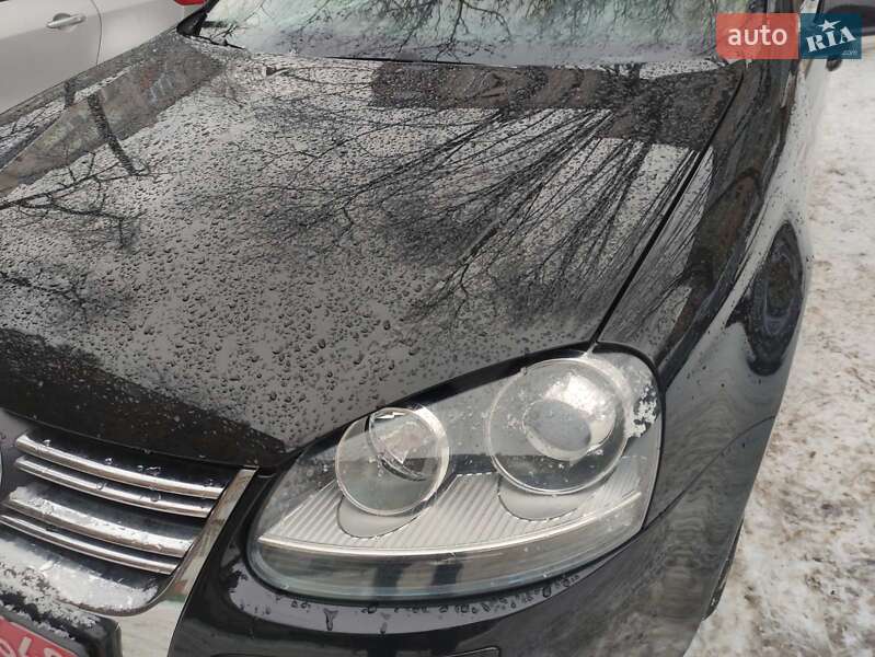 Универсал Volkswagen Golf 2009 в Каменец-Подольском