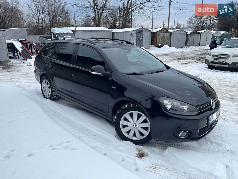 Универсал Volkswagen Golf 2012 в Черкассах