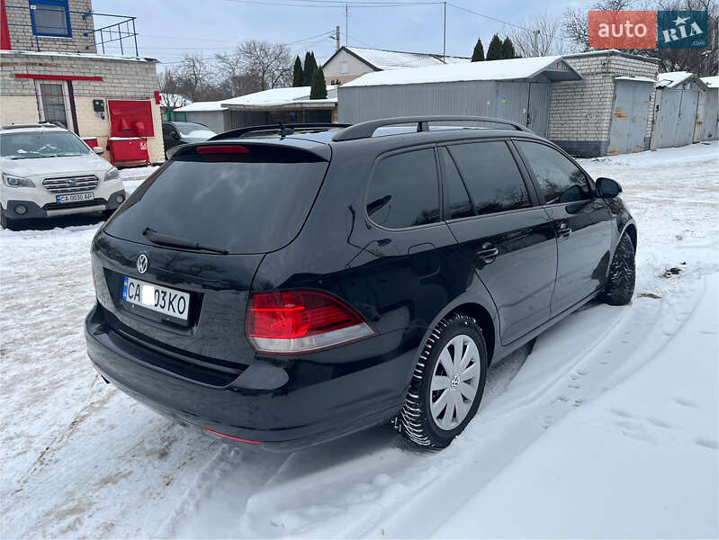 Универсал Volkswagen Golf 2012 в Черкассах