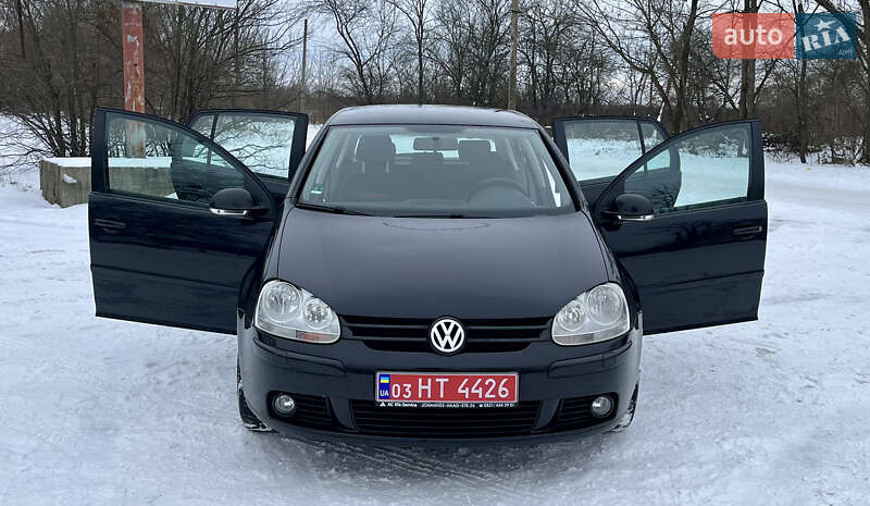 Хетчбек Volkswagen Golf 2006 в Коростені
