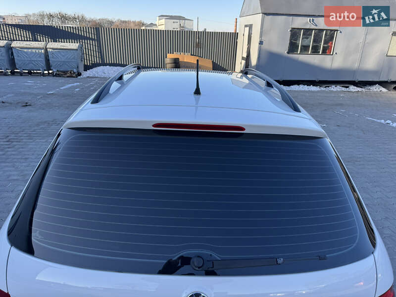 Універсал Volkswagen Golf 2009 в Володимирі