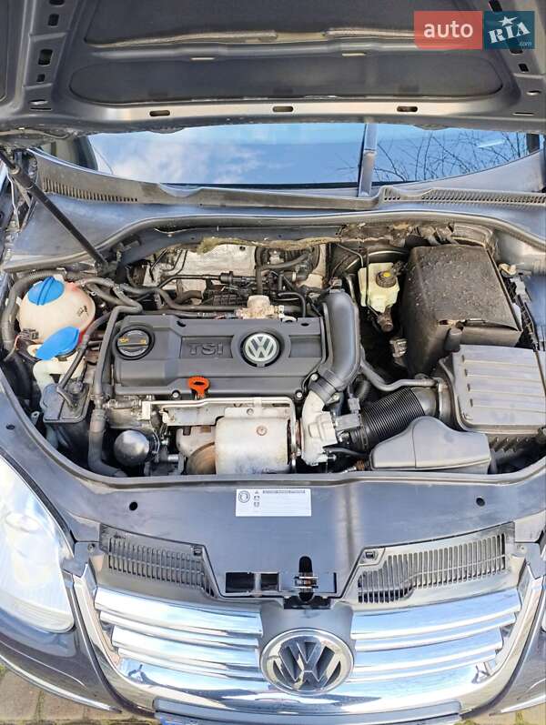 Універсал Volkswagen Golf 2009 в Луцьку