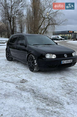Хетчбек Volkswagen Golf 1999 в Києві