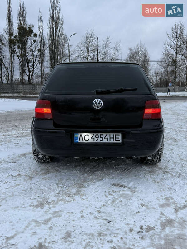 Хетчбек Volkswagen Golf 1999 в Києві