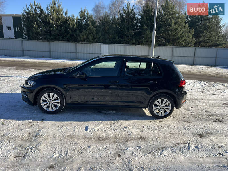 Хетчбек Volkswagen Golf 2019 в Луцьку