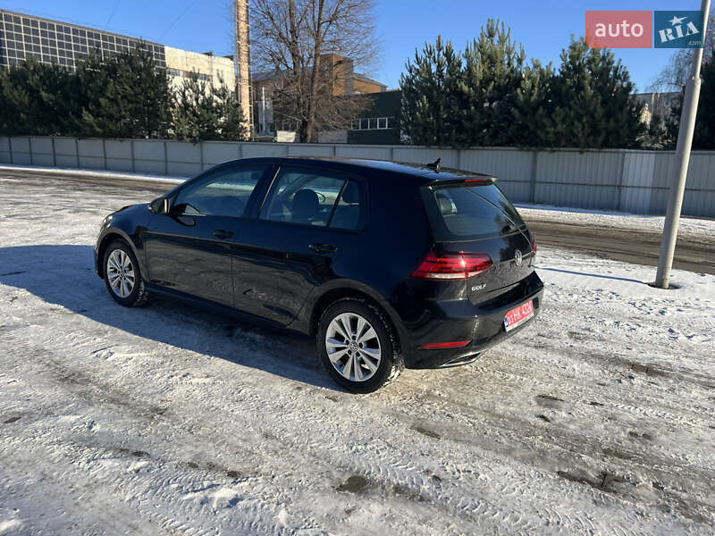 Хетчбек Volkswagen Golf 2019 в Луцьку