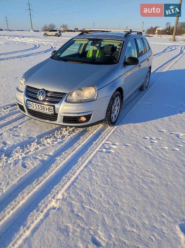 Універсал Volkswagen Golf 2007 в Тернополі