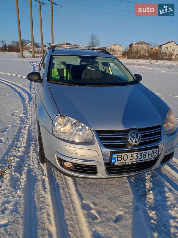 Універсал Volkswagen Golf 2007 в Тернополі