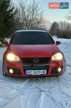 Хэтчбек Volkswagen Golf 2006 в Ровно