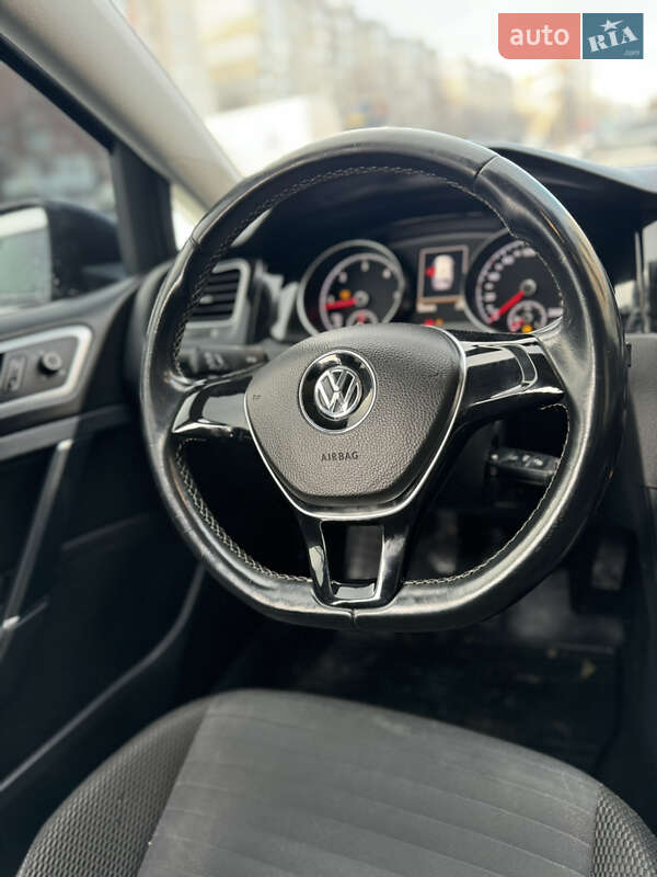 Универсал Volkswagen Golf 2015 в Хмельницком