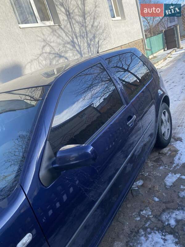 Хетчбек Volkswagen Golf 2001 в Львові фото 3 Хетчбек Volkswagen Golf 2001 в Львові