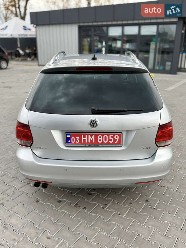 Універсал Volkswagen Golf 2011 в Володимирі