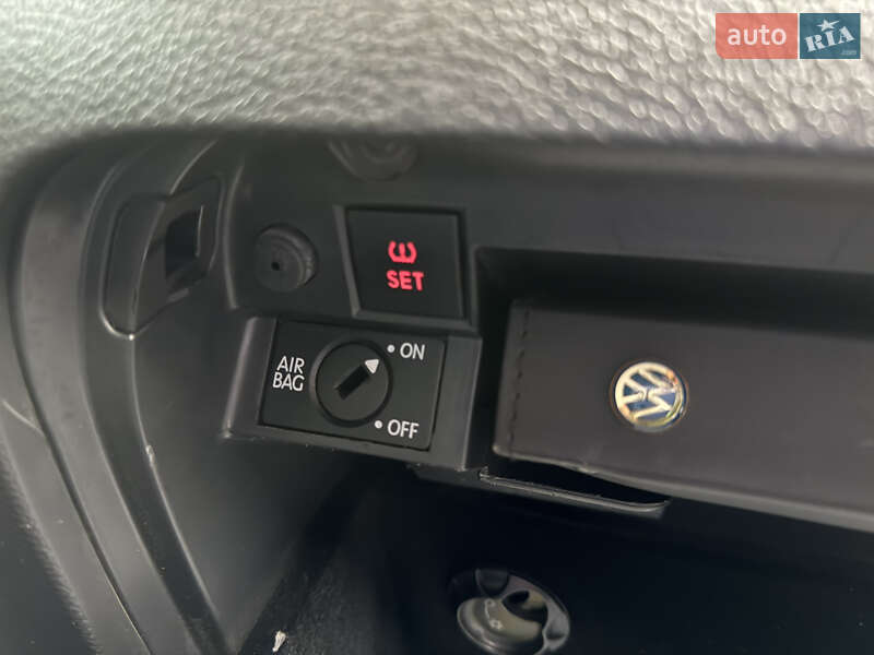 Універсал Volkswagen Golf 2011 в Володимирі